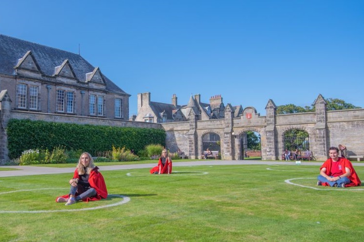 St Andrews top for student experience – 15th in academic rankings